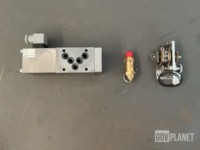 (1) Gear Unit, (1) Poppet Valve, (3) Relief Valves & Assorted Items