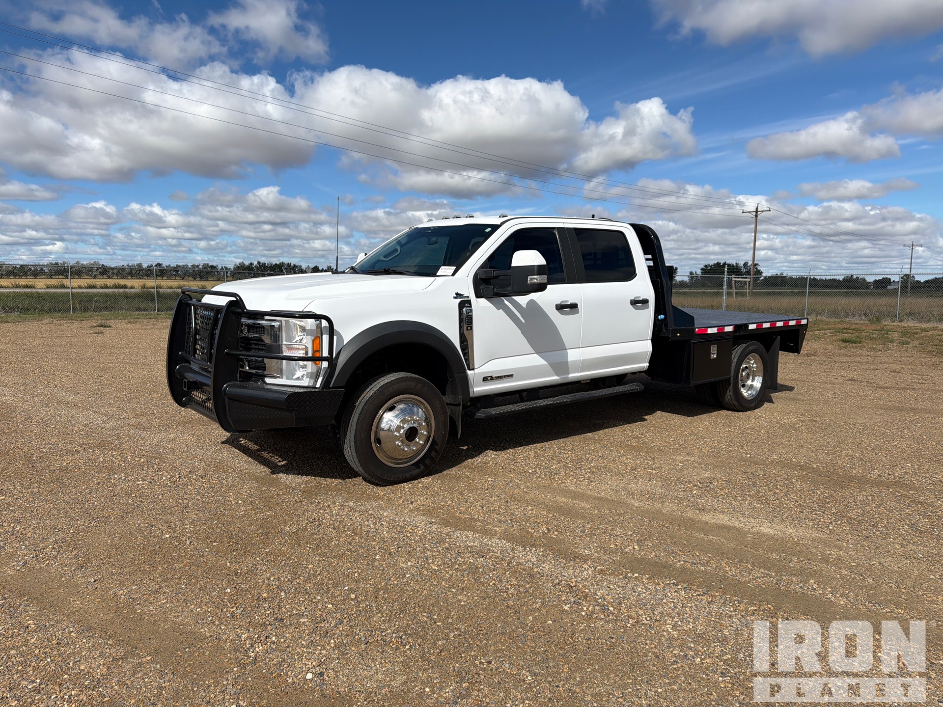 2023 Ford F-550 XL 4x4 Crew Cab Flatbed Truck