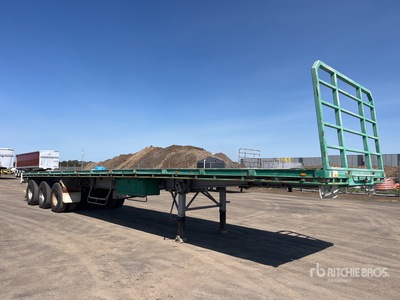 1988 Krueger 13.6 m Tri/A Flatbed Trailer