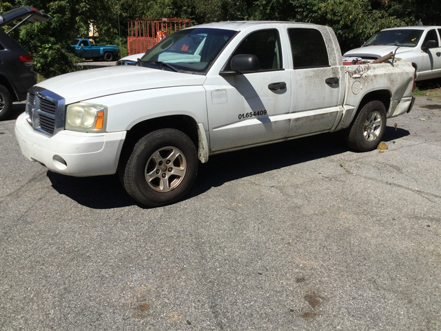 2006 Dodge Dakota SLT Crew Cab Pickup 2006 Dodge Dakota SLT Crew Cab Pickup