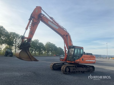 2011 Doosan DX300LC Tracked Excavator (Inoperable)
