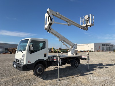 2020 Multitel HX200 20 m on Nissan NT400 Bucket Truck