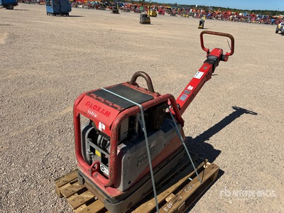 2020 Wacker Neuson Plaque Vibrante Vibratory Plate Compactor