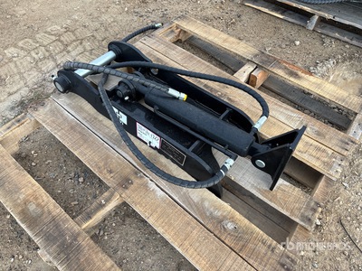 2026 GIYI GY-XJ3T 30 in Hydraulic Baggerdaumen - Fits Cat 3 ton (Unused)