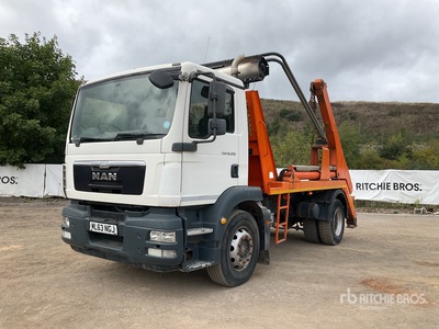 2013 MAN TGM18.250 4x2 Skip Flatbed Truck