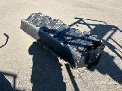 2025 GIYI CW59 59 in Padfoot Skid Steer Vibratory Roller