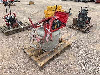 Materiel De Location Rental Equipment (Inoperable)
