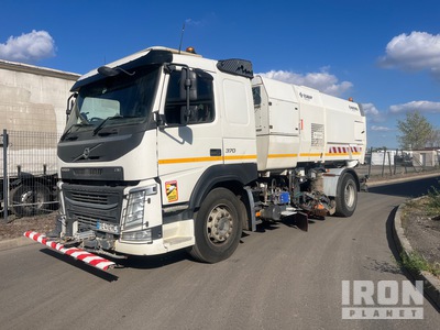 2019 Volvo FM370 Balayeuse Sweeper Truck