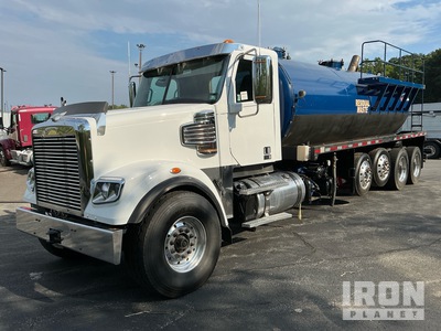 Masport on 2019 Freightliner 122SD 10x4 Vakuumtankwägen