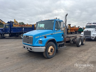 2002 Freightliner FL80 4x2 Cabina y chasis (Inoperable)