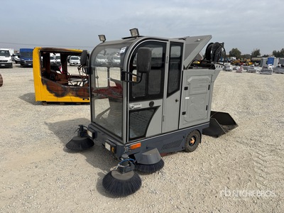 2025 SWEEPMEC SM-3000PRO Tractor escoba