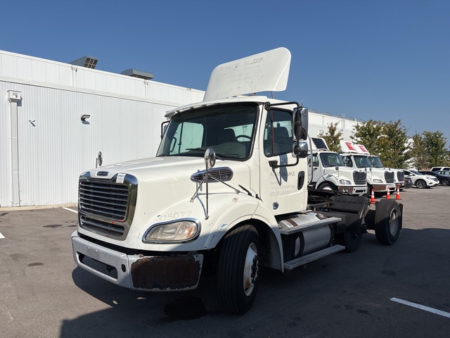 2015 Freightliner M2 112 6x4 T/A Day Cab Truck Tractor