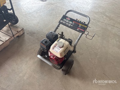 2018 Shark DG-252737 Pressure Washer