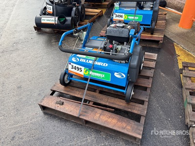 2008 BlueBird S22H5DA Seeder