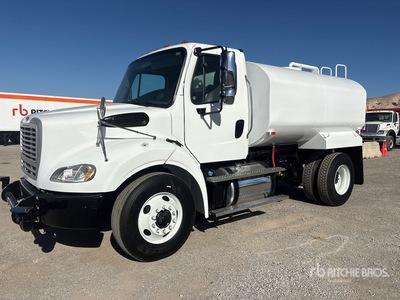 2016 Freightliner M2 112 2500 gal 4x2 Wassertank-Lkw