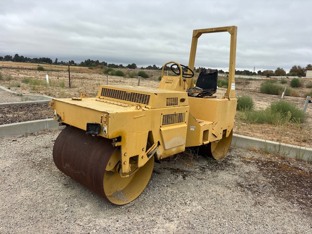 1985 Case W252 Double Drum Roller