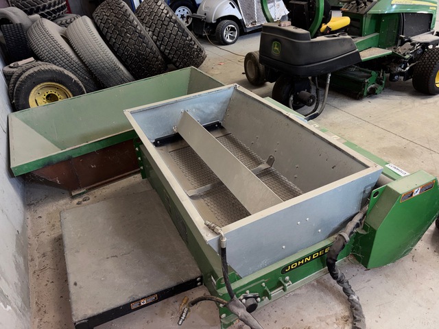 2018 John Deere 100 Top Dresser 60 in Fertilizer Spreader