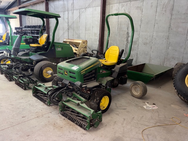 John Deere 2653B Reel Mower Tractor