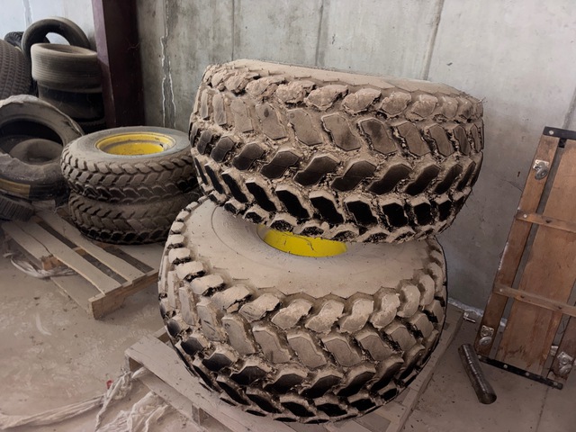 Quantity of (4) John Deere 5115M Turf Tires