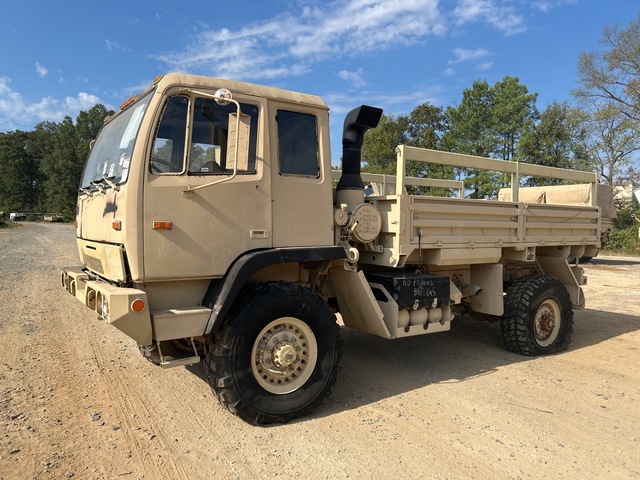 2003 Stewart & Stevenson M1078A1 LMTV 4x4 Cargo Truck
