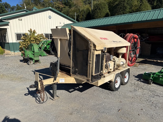 2009 Finn Bark T/A Mulch Blower Trailer