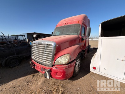 2013 Freightliner Cascadia 125 6x4 Sleeper Truck Tractor