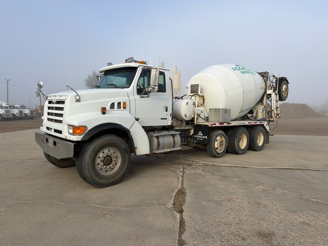 2000 Sterling LT9511 10x4 Mixer Truck