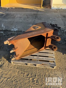 Hensley V BUCKET OEM .40 CY Excavator Bucket - Fits Komatsu PC120
