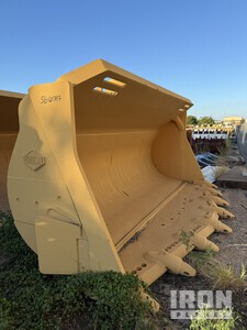 Hensley WA900 Wheel Loader Bucket - Fits Komatsu WA900 (Unused)