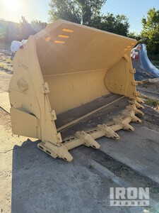 Hensley SHELL WA600-6 HD 8.5 CY WITH 3/4 LINER Wheel Loader Bucket - Fits Komatsu WA600 (Unused)