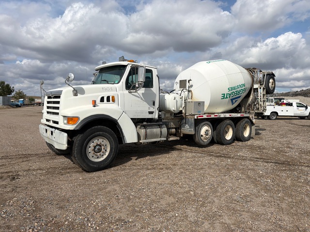 2000 Sterling LT9500 10x4 Mixer Truck