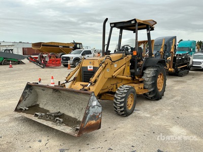 1996 Ford New Holland 455D 4x4 Chargeuse entretien paysager