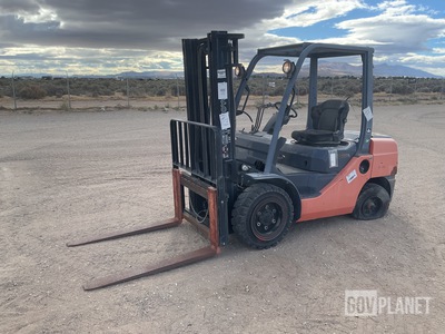 Toyota 8FDU32 Forklift