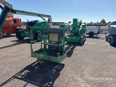 2012 JLG E400AJPN 2WD Electric Articulating Boom Lift