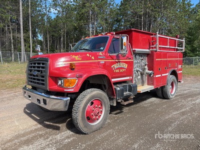 1997 Ford F-700 4x4 Fire Truck