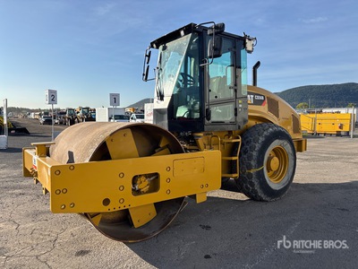 2014 Cat CS56B Smooth Drum Compactor
