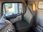 Cab with Seats/armrests