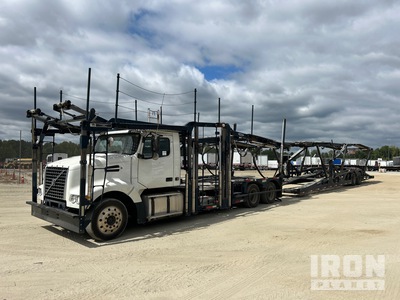 2016 Volvo VAH Car Carrier Truck