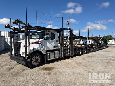 2016 Volvo VAH Car Carrier Truck