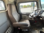 Cab with Seats/armrests
