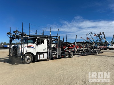 2015 Volvo VAH Car Carrier Truck