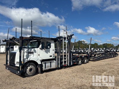 2016 Volvo VAH Car Carrier Truck