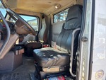 Cab with Seats/armrests