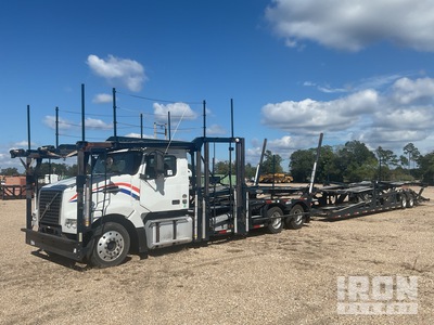 2016 Volvo VAH Car Carrier Truck