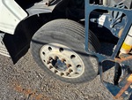 Underbody with Right Steer Tire