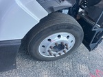 Underbody with Right Steer Tire