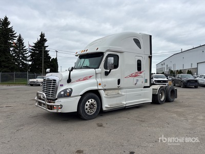 2017 Freightliner Cascadia 125 6x4 3- Achs Sattelzugmaschine mit Schlafkabine