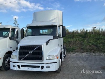 2017 Volvo VNM 6x4 T/A Sleeper Truck Tractor