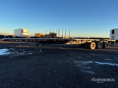 2006 Doepker 53 ft Tri/A Flatbed Trailer