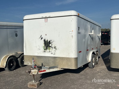 2014 W-W 16 ft T/A Remolque Cerrado
